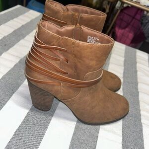 Madden Girl Denice Ankle Boots Women's Size 10M Brown Block Heel Booties